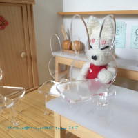 Acrylic Bunny Chair by Lukida  るきだのアクリル製うさぎ椅子